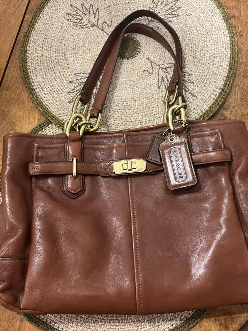 COACH Brown Leather Tote Bag with Gold Hardware
Vintage
